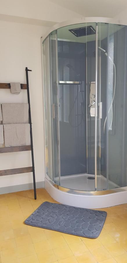 Chez Albert Et Karine Sauve Ngoại thất bức ảnh
